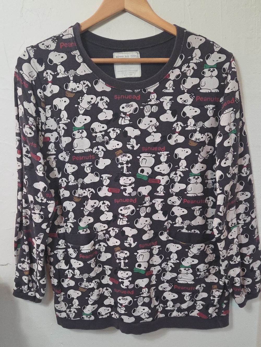 Vintage School Bus Peanuts Sweatshirt Pullover Size M/L. Korea